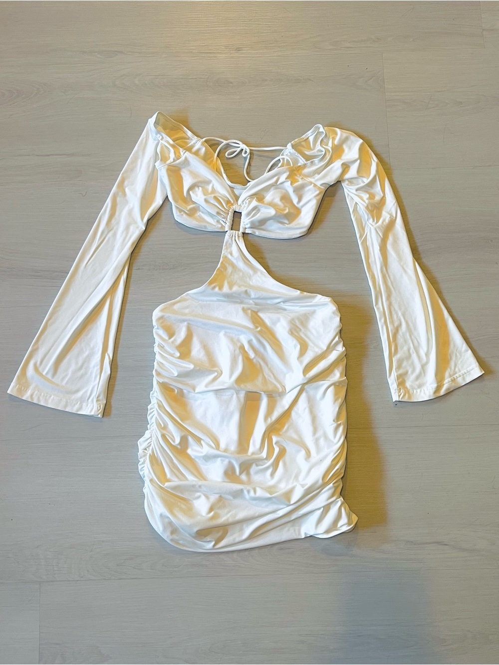 Princess Polly Women's White Cutout Ruched Long Bell Sleeve Mini Dress Size 8